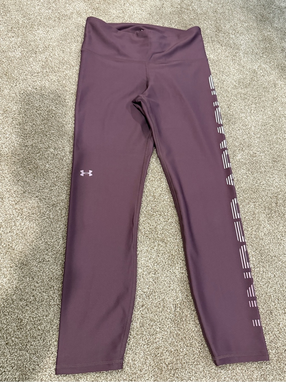 Women’s Under Armour Capri Performance Leggings with Side Branding